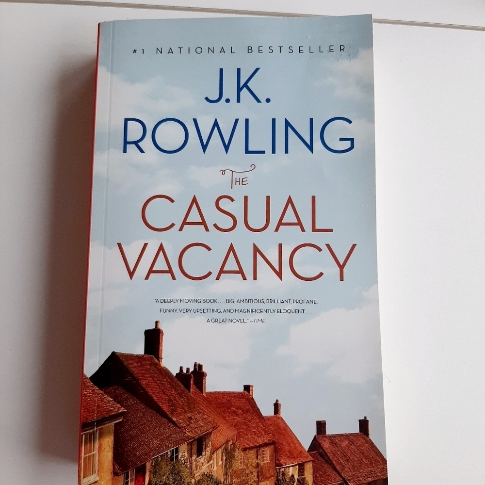 J.K.ROWLING "THE CASUAL VACANCY" BOOK